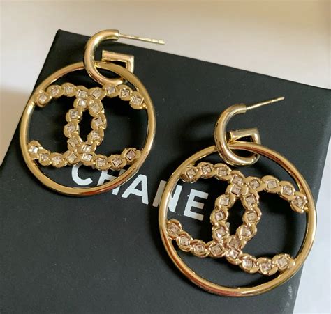 CHANEL Hoop Earrings 